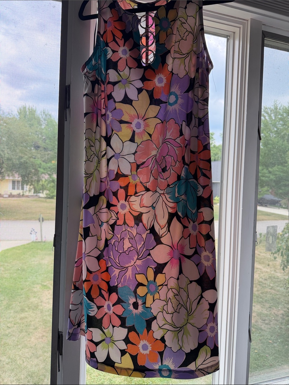 MSK Multicolor Floral Keyhole Shift Dress